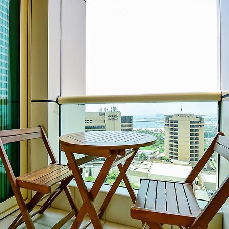 Luxury Escapes - Furnished Studio With Balcony In Royal Oceanic Dubai Luaran gambar