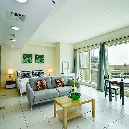 Luxury Escapes - Furnished Studio With Balcony In Royal Oceanic Dubai Luaran gambar